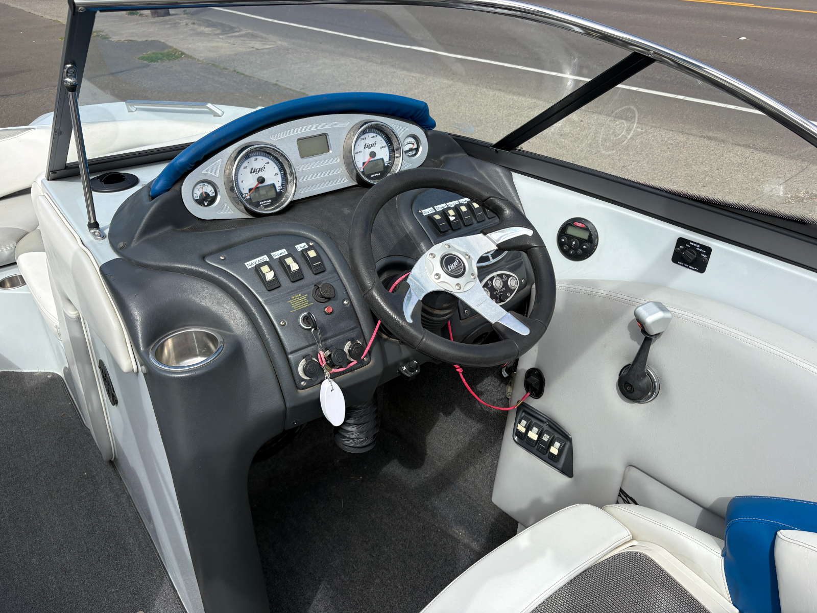 2007 Tige RZ2 Boat