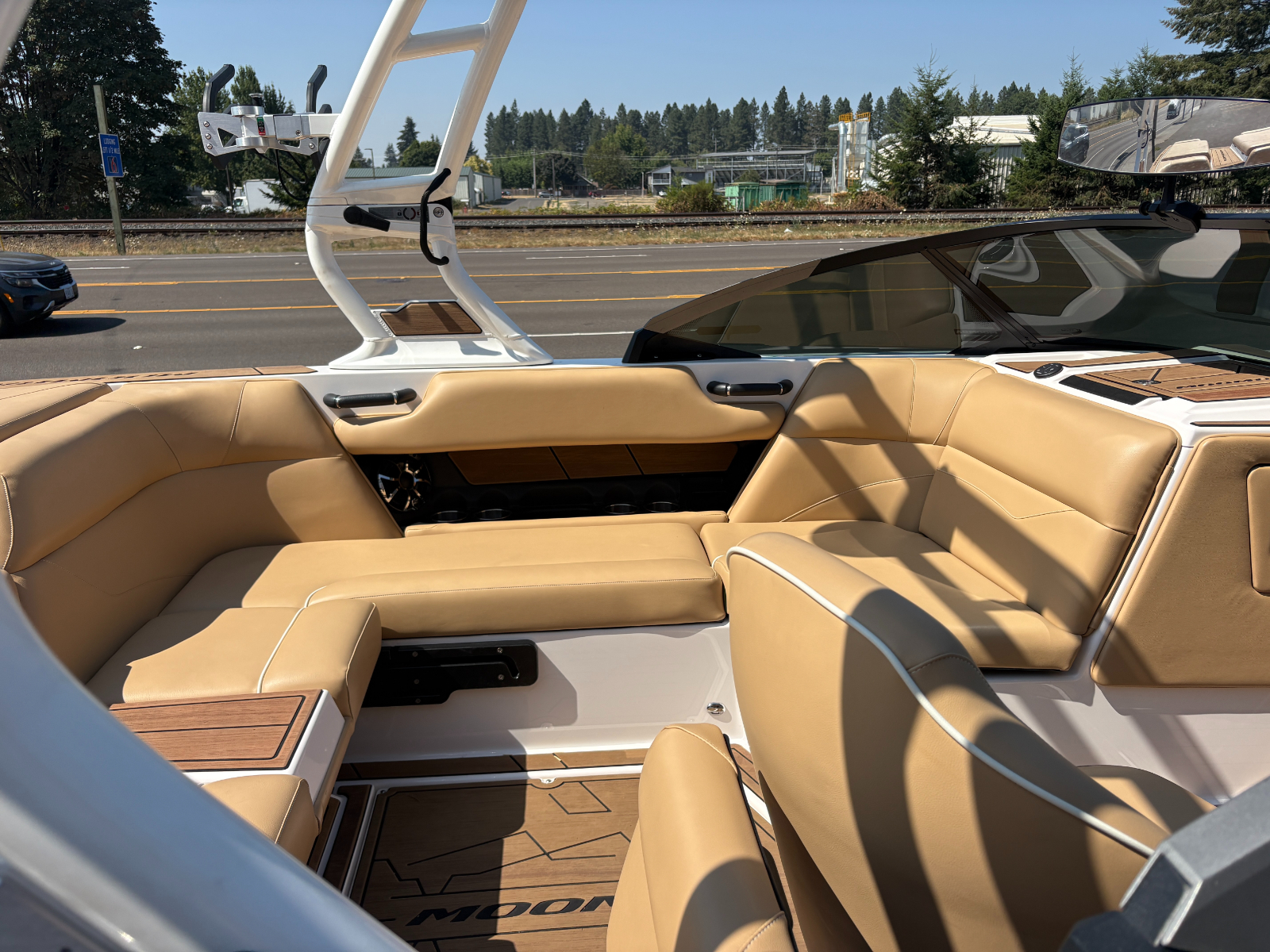 2023 Moomba Mondo Boat